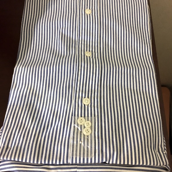 Dress shirt - Picture 1 of 2